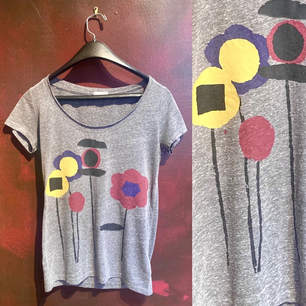 Gap Graphic T-Shirt